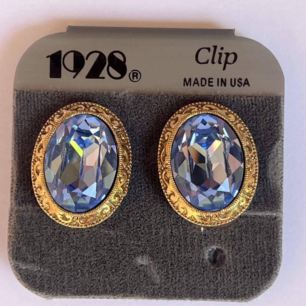 VTG 1928 Blue Faceted Crystal Clip On Earrings Gold Tone Oval Victorian Style